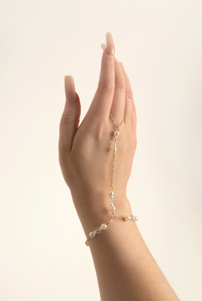 Ring Hand Bracelet - Pearl Cutie
